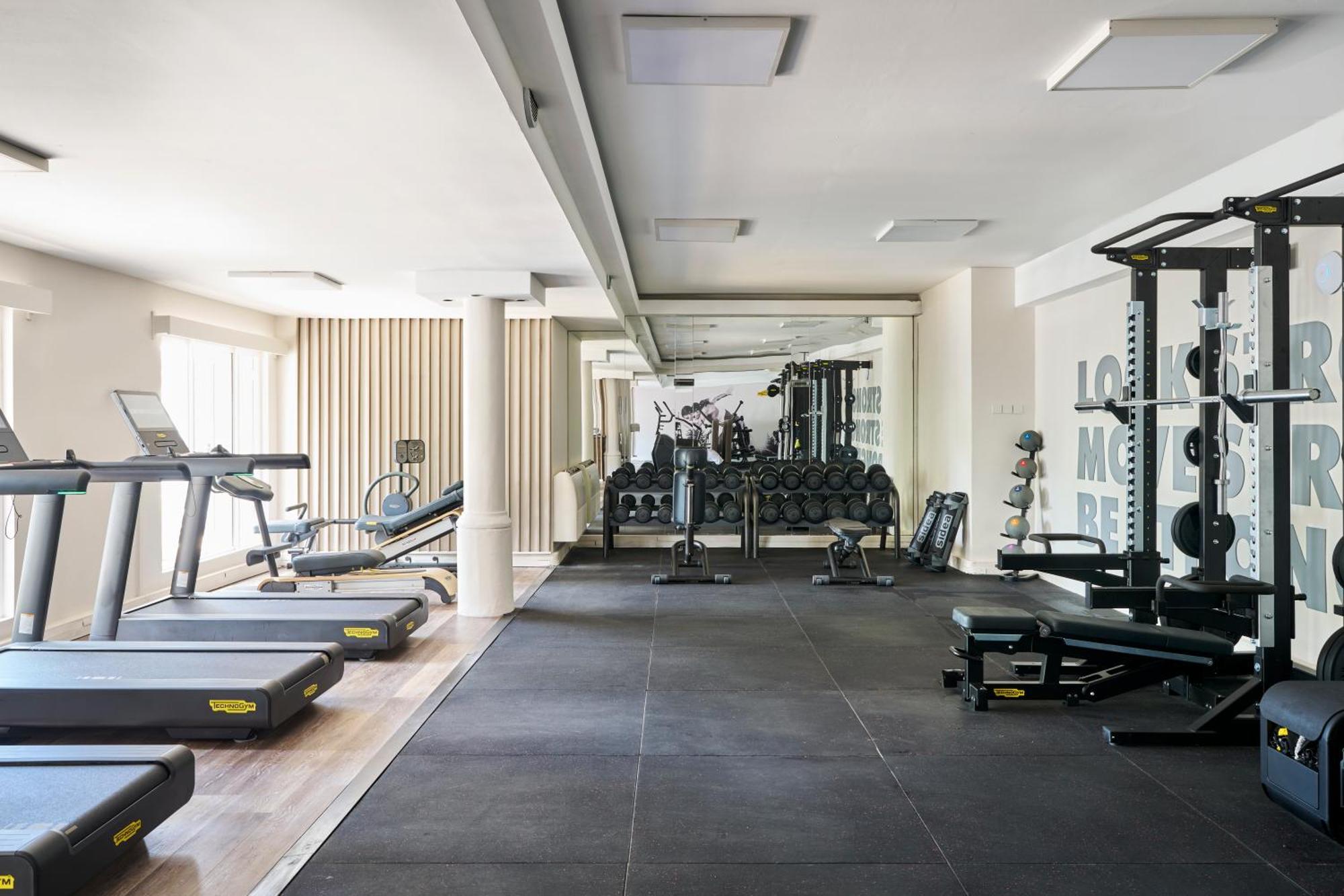 LUX* Belle Mare Resort&Villas Esterno foto The gym at The Ivy Collection